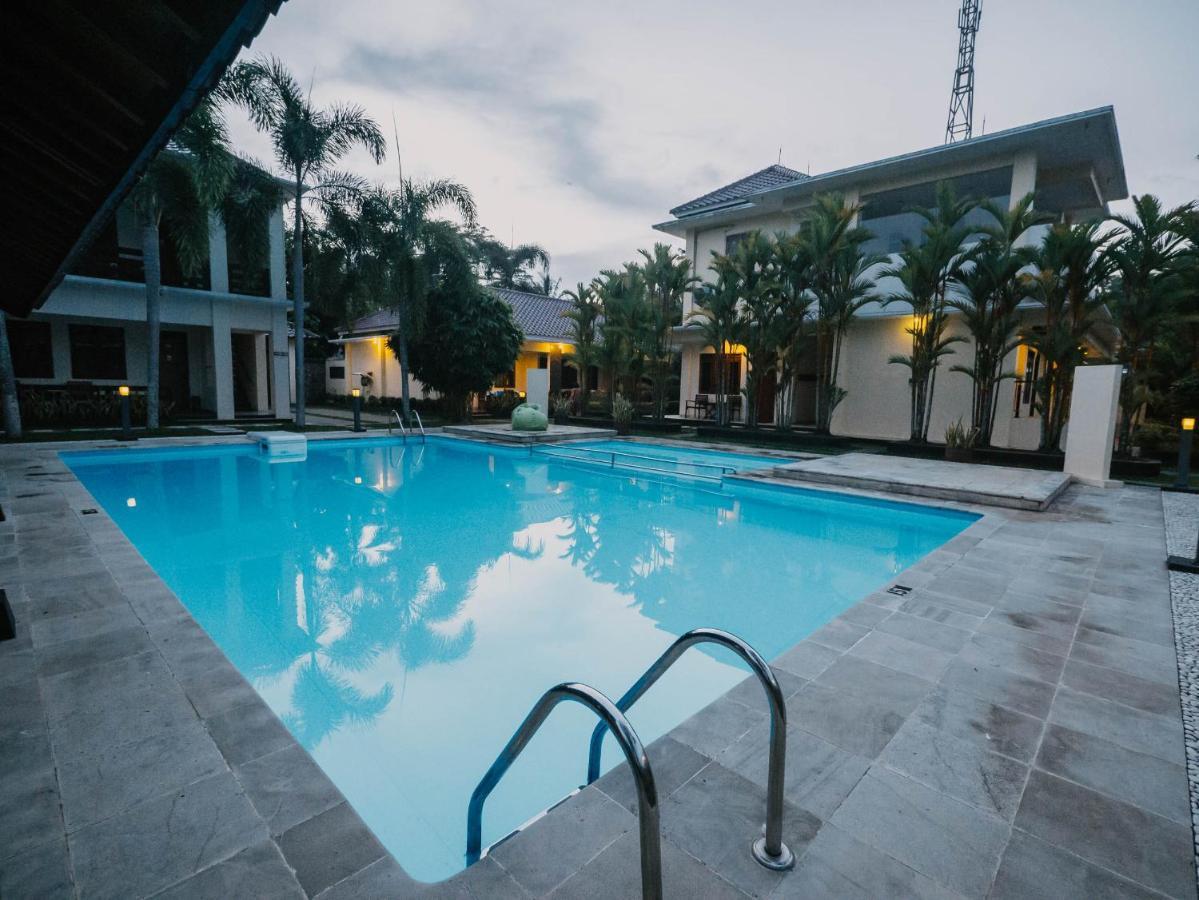 Sunrise Resort Batukaras Ngoại thất bức ảnh