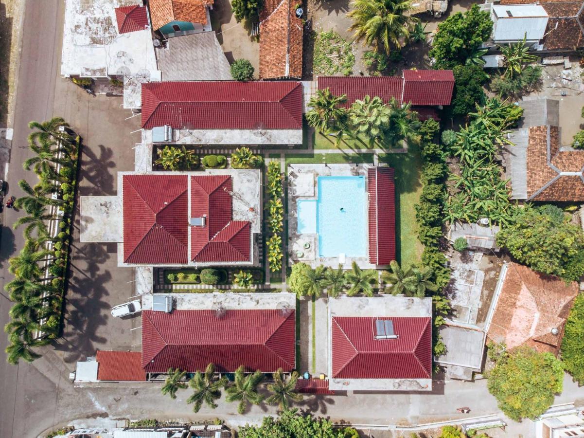 Sunrise Resort Batukaras Ngoại thất bức ảnh