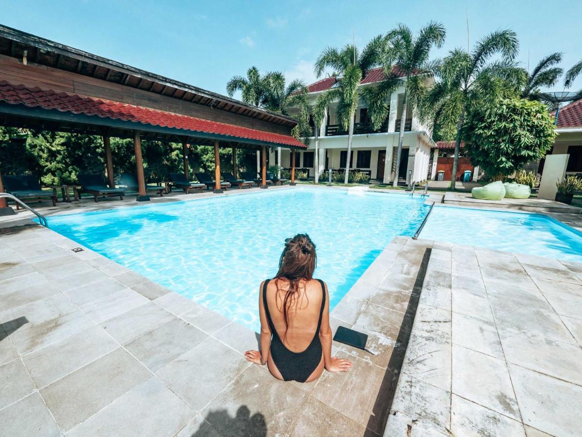 Sunrise Resort Batukaras Ngoại thất bức ảnh